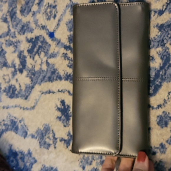 Jewell Thirty One gray wallet new - Picture 1 of 4